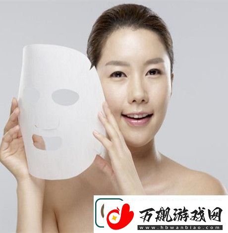 一面膜胸口一面吃下部位片段