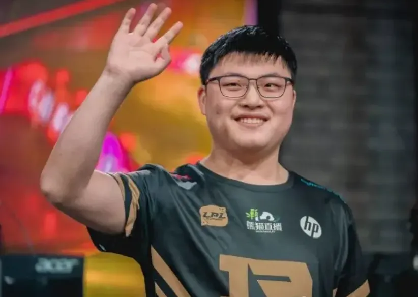 UZI月收入仅340元！头部主播也难逃困境，直播行业真的没落了吗？