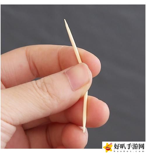 六年级下面能塞多少根牙签